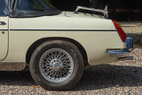 1972 MG MGB Roadster Te koop (foto 153 van 206)