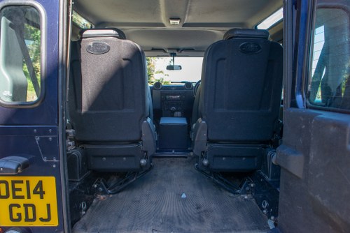 2014 Land Rover Defender 90 XS 2.2TDI For Sale (picture 30 of 91)