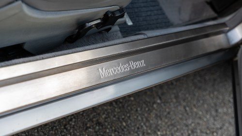 1995 Mercedes-Benz E220 Cabriolet A124 In vendita (immagine 23 di 202)