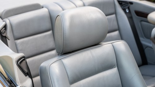 1995 Mercedes-Benz E220 Cabriolet A124 In vendita (immagine 66 di 202)