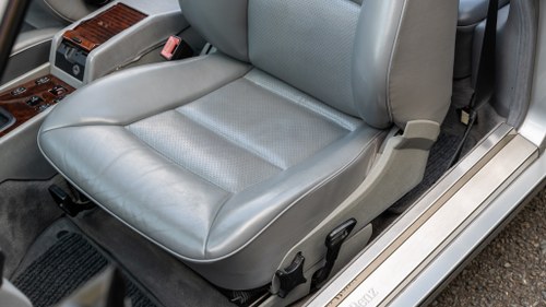 1995 Mercedes-Benz E220 Cabriolet A124 In vendita (immagine 68 di 202)