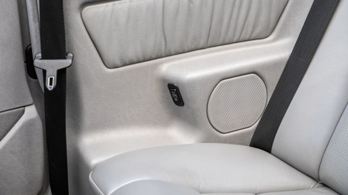 1995 Mercedes-Benz E220 Cabriolet A124 In vendita (immagine 74 di 202)