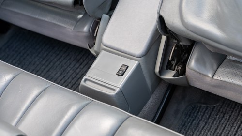 1995 Mercedes-Benz E220 Cabriolet A124 In vendita (immagine 78 di 202)