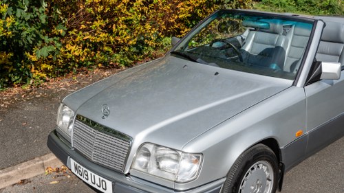 1995 Mercedes-Benz E220 Cabriolet A124 In vendita (immagine 95 di 202)