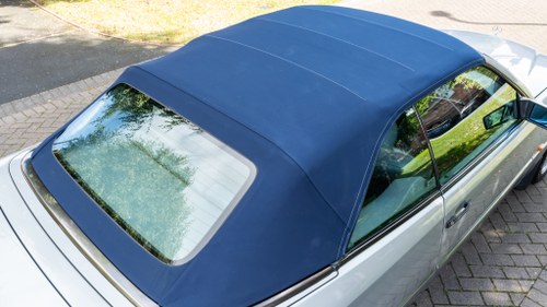 1995 Mercedes-Benz E220 Cabriolet A124 In vendita (immagine 118 di 202)