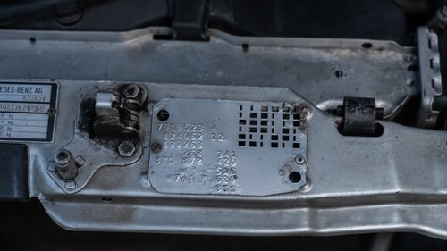 1995 Mercedes-Benz E220 Cabriolet A124 In vendita (immagine 141 di 202)