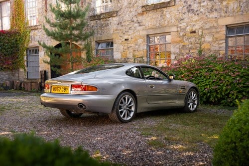 2002 Aston Martin DB7 V12 Vantage zum Verkauf (Bild 17 von 136)