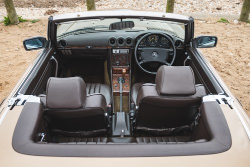 1987 Mercedes-Benz 300SL (R107) zum Verkauf (Bild 36 von 156)