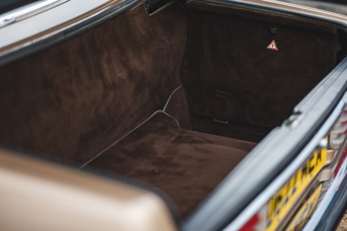 1987 Mercedes-Benz 300SL (R107) zum Verkauf (Bild 84 von 156)