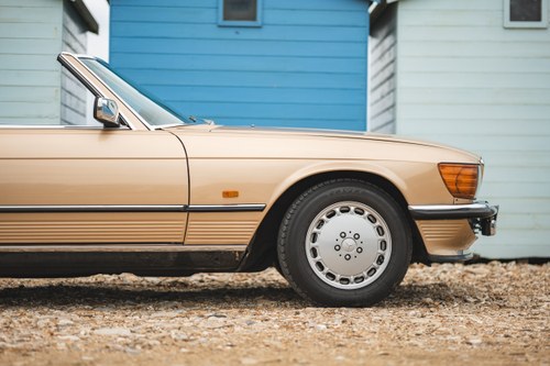 1987 Mercedes-Benz 300SL (R107) zum Verkauf (Bild 101 von 156)