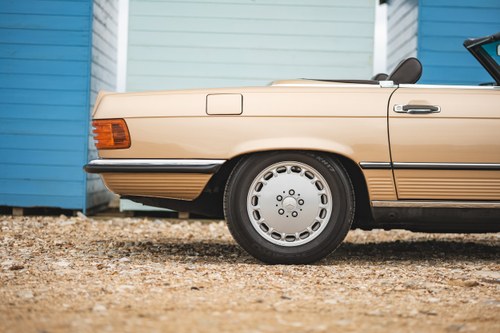 1987 Mercedes-Benz 300SL (R107) zum Verkauf (Bild 110 von 156)