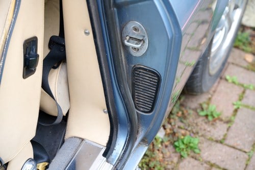 1989 Jaguar XJ-S V12 Convertible In vendita (immagine 53 di 127)