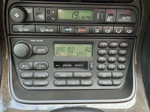 1998 Jaguar X308 XJ8 3.2 Sport In vendita (immagine 49 di 188)