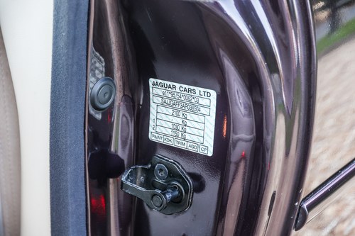 1999 Jaguar XKR 4.0 Convertible (X100) à vendre (picture 111 of 123)