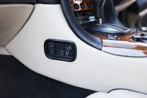 1995 Aston Martin DB7 Auto à vendre (picture 29 of 213)