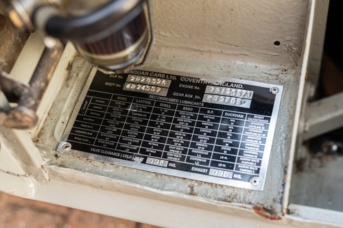 1970 Jaguar E-Type Series II 4.2 FHC Te koop (foto 108 van 165)