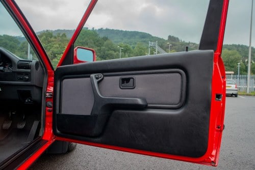 1990 BMW E30 318iS For Sale (picture 21 of 102)