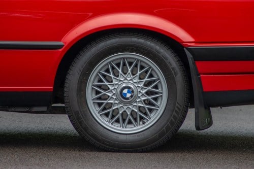 1990 BMW E30 318iS For Sale (picture 12 of 102)