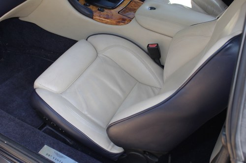 2001 Aston Martin DB7 Vantage Volante Auto In vendita (immagine 65 di 118)
