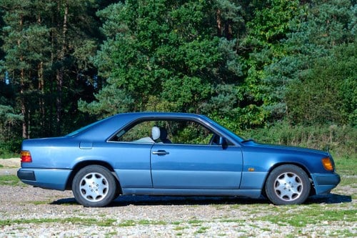 1992 Mercedes-Benz 300CE Auto zum Verkauf (Bild 14 von 164)