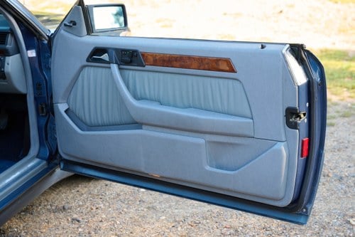 1992 Mercedes-Benz 300CE Auto zum Verkauf (Bild 25 von 164)