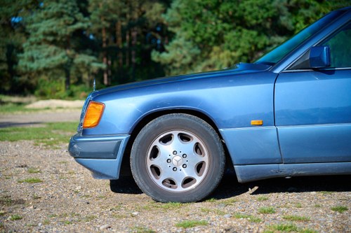 1992 Mercedes-Benz 300CE Auto zum Verkauf (Bild 72 von 164)