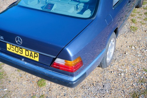 1992 Mercedes-Benz 300CE Auto zum Verkauf (Bild 81 von 164)