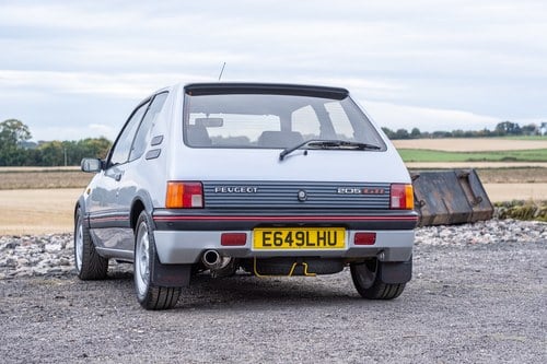 1988 Peugeot 205 GTI Phase 2 Mi16 1.9 In vendita (immagine 4 di 100)