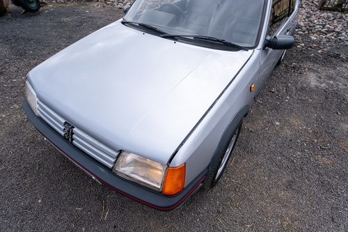1988 Peugeot 205 GTI Phase 2 Mi16 1.9 In vendita (immagine 59 di 100)
