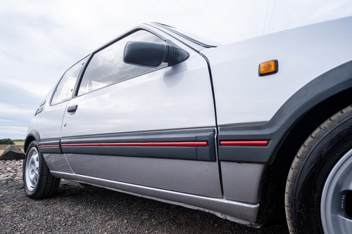 1988 Peugeot 205 GTI Phase 2 Mi16 1.9 In vendita (immagine 64 di 100)