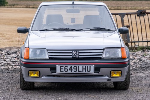 1988 Peugeot 205 GTI Phase 2 Mi16 1.9 In vendita (immagine 15 di 100)