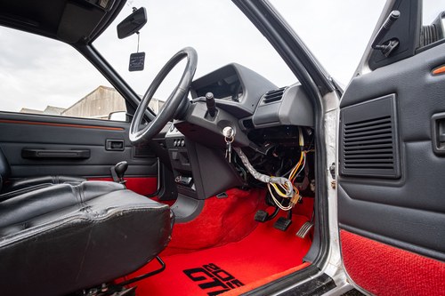 1988 Peugeot 205 GTI Phase 2 Mi16 1.9 In vendita (immagine 30 di 100)