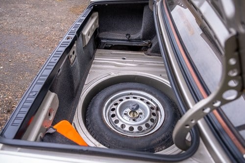 1987 BMW E30 316 zum Verkauf (Bild 89 von 193)