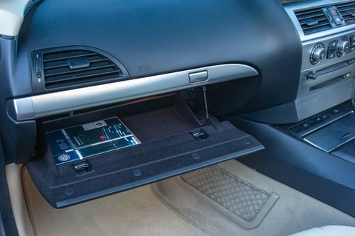 2006 BMW E64 650i Te koop (foto 89 van 193)