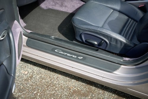 2001 Porsche 911 996 Carrera 4 Tiptronic 3.4 En venta (imagen 48 de 224)