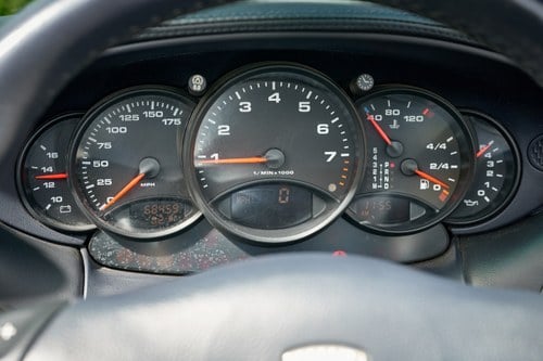 2001 Porsche 911 996 Carrera 4 Tiptronic 3.4 En venta (imagen 77 de 224)