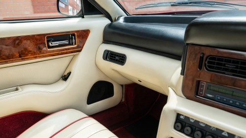 1992 Aston Martin Virage à vendre (picture 36 of 195)