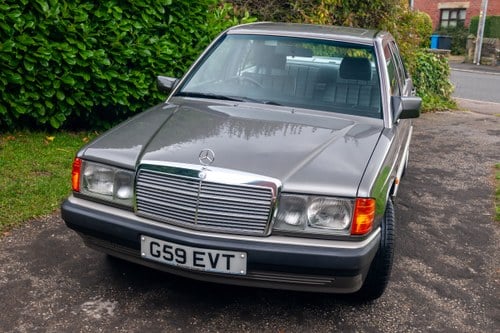 1990 Mercedes-Benz 190E 2.0 In vendita (immagine 3 di 177)