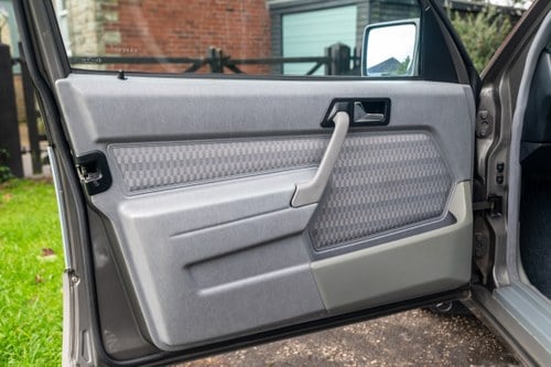 1990 Mercedes-Benz 190E 2.0 In vendita (immagine 64 di 177)