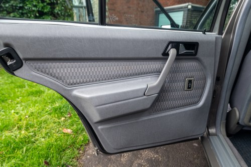 1990 Mercedes-Benz 190E 2.0 In vendita (immagine 69 di 177)