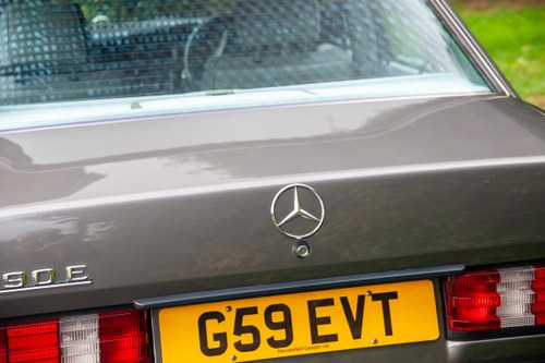 1990 Mercedes-Benz 190E 2.0 In vendita (immagine 106 di 177)