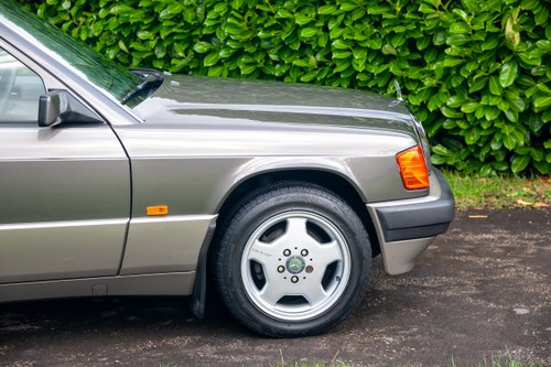 1990 Mercedes-Benz 190E 2.0 In vendita (immagine 110 di 177)