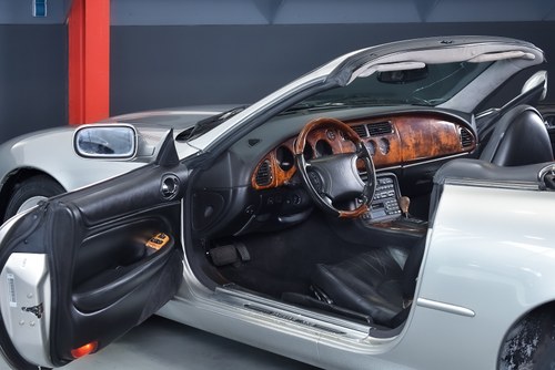 1999 Jaguar X100 XK8 Convertible zum Verkauf (Bild 42 von 80)