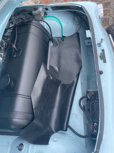 1966 Fiat 500 ‘Jolly’ Recreation Te koop (foto 24 van 60)