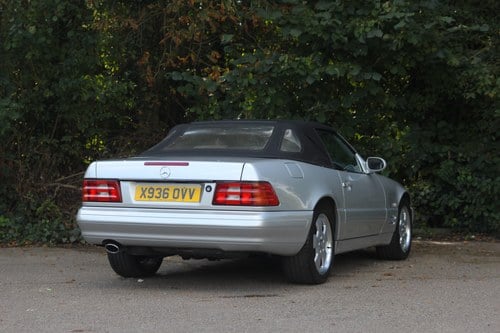 2000 Mercedes-Benz SL320 R129 For Sale (picture 18 of 148)
