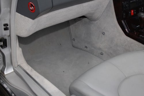 2000 Mercedes-Benz SL320 R129 For Sale (picture 55 of 148)