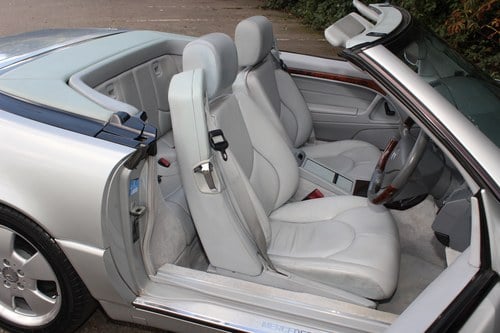 2000 Mercedes-Benz SL320 R129 For Sale (picture 74 of 148)
