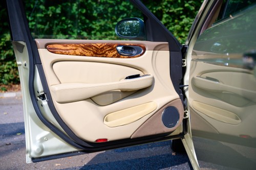 2006 Jaguar Sovereign X350 XJ8 4.2 Supercharged LWB Te koop (foto 40 van 193)