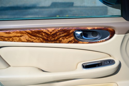 2006 Jaguar Sovereign X350 XJ8 4.2 Supercharged LWB Te koop (foto 42 van 193)