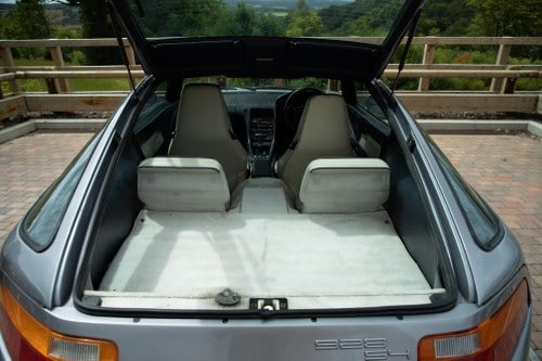 1987 Porsche 928 S4 In vendita (immagine 53 di 111)